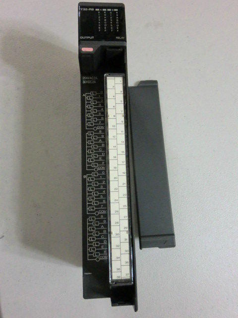 FUJI ELECTRIC TYPE : NS-Y32-R8 盒裝 (NEW) — 3 / 3