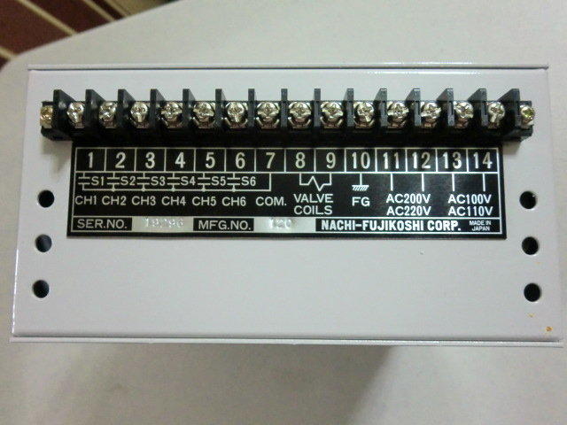 NACHI EMC CONTROLLER MODEL : EMC-PC6-A-D-20 盒裝 (NEW) — 2 / 3