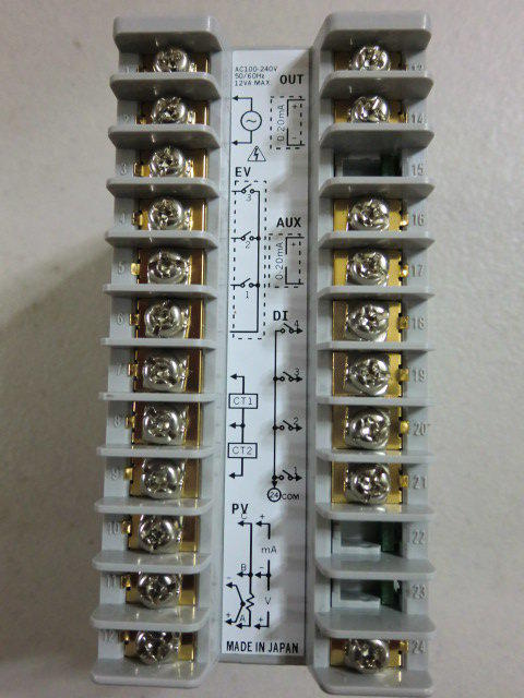 YAMATAKE SDC25 MODEL : C25TC0UA21B0 盒裝 (NEW) — 3 / 3