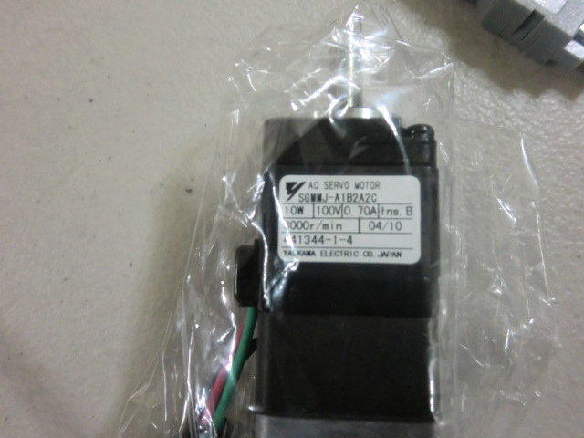 YASKAWA MODEL : SGMMJ-A1B2A2C 10W 盒裝 (NEW) — 2 / 3