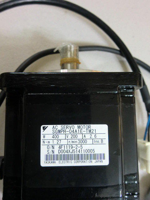 YASKAWA MODEL : SGMPH-04A1E-TM21 400W 無盒裝 (NEW) — 2 / 3