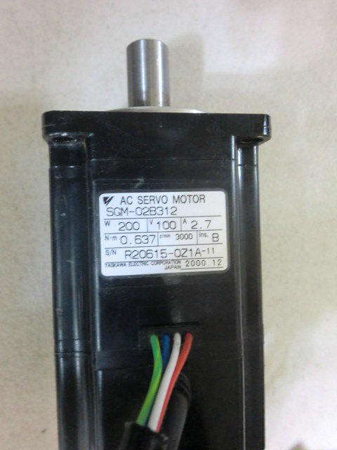 YASKAWA MODEL : SGM-02B312 200W (二手良品) — 2 / 3