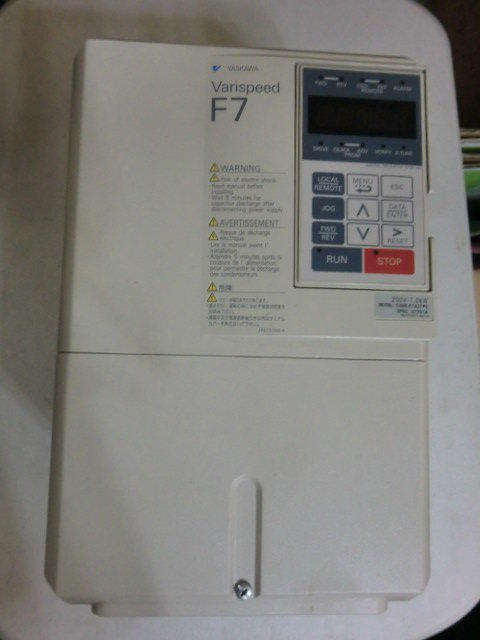 YASKAWA VARISPEED F7 MODEL : CIMR-F7A27P5 7.5KW — 1 / 3