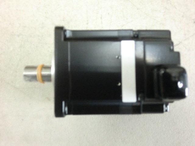 YASKAWA MODEL : SGMAS-02ACA21 200W 盒裝 (NEW) — 2 / 3