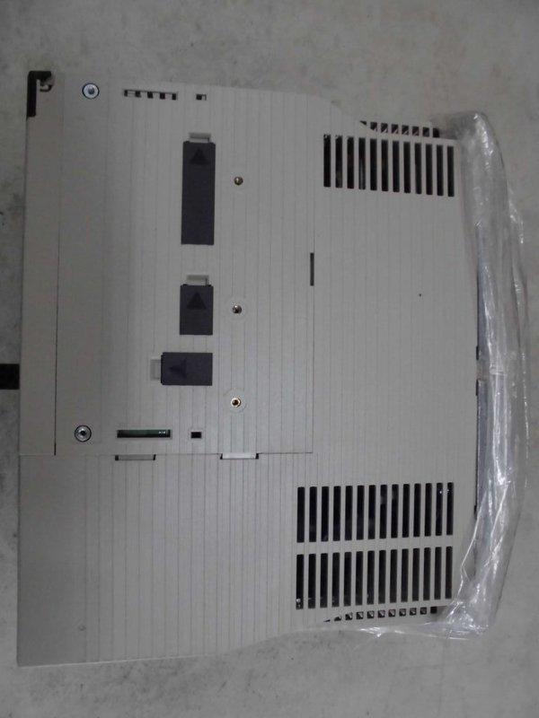 YASKAWA MODEL : SGDV-300AE1A 5000W 無盒裝 (NEW) — 2 / 3