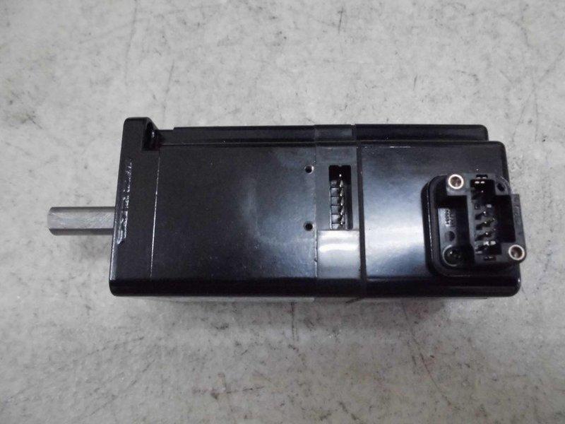 YASKAWA MODEL : SGMAS-01ACAB1 100W (二手良品) — 2 / 3