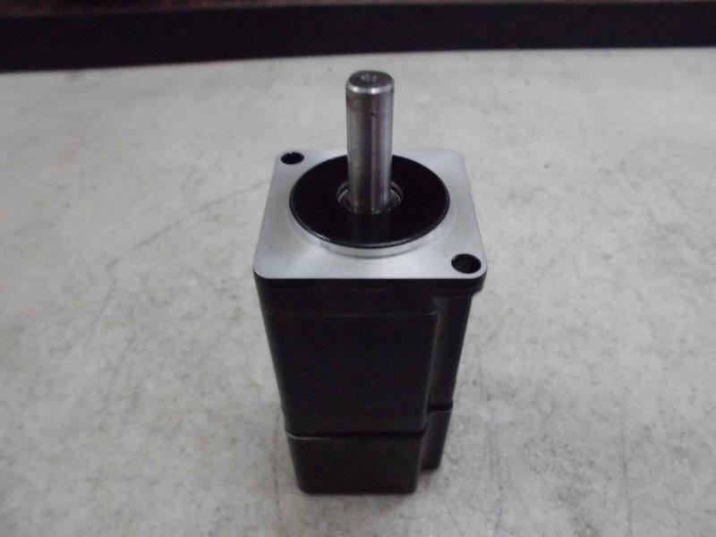 YASKAWA MODEL : SGMAS-01ACAB1 100W (二手良品) — 3 / 3
