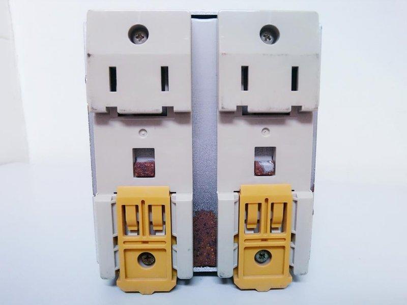 OMRON  POWER SUPPLY MODEL:S8VS-24024 二手良品 — 3 / 3