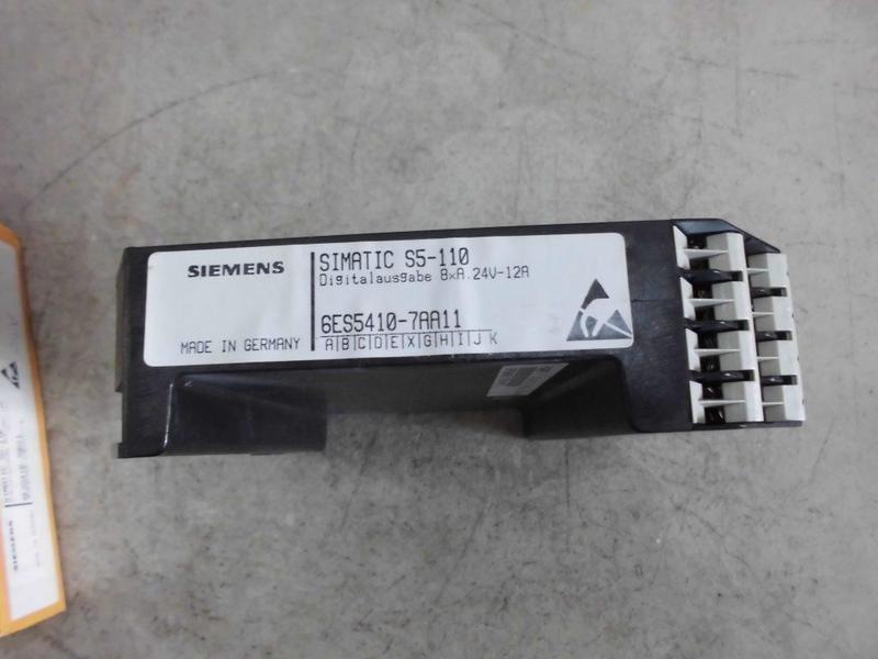 SIEMENS S5 110 MODEL : 6ES5410-7AA11 盒裝 (NEW) — 2 / 3