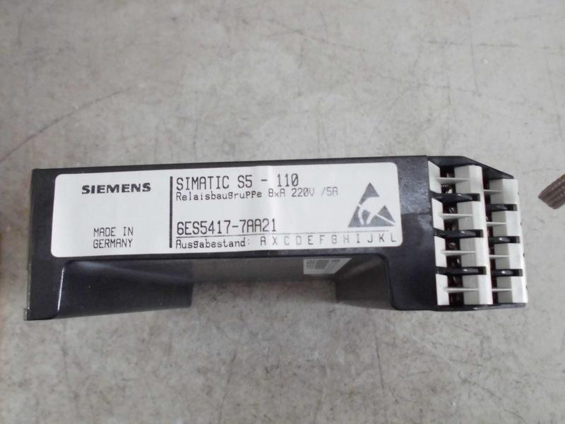 SIEMENS S5 110 MODEL : 6ES5417-7AA21 盒裝 (NEW) — 2 / 3