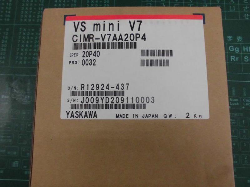 YASKAWA  MODEL : CIMR-V7AA20P4 400W 盒裝 (NEW) — 5 / 5