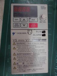 YASKAWA  MODEL : CIMR-V7AA20P4 400W 盒裝 (NEW)