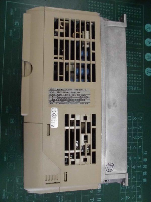 YASKAWA VARISPEED G7 MODEL : CIMR-G7A20P4 400W — 3 / 8