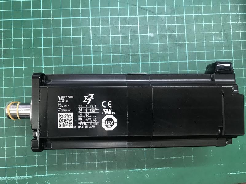 YASKAWA MODEL:SGM7A-06AFA6C 600W 盒裝新品 — 5 / 5