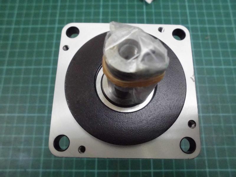 YASKAWA MODEL : SGMJV-04AAA61 400W 盒裝 (NEW) — 4 / 6