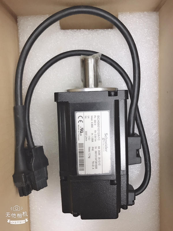 Lexium MODEL:BCH0601O12A1C 盒裝 (NEW) — 2 / 6