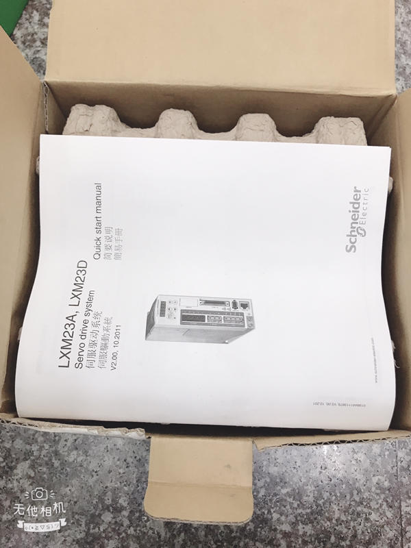 Schneider MODEL:LXM23AU10M3X盒裝新品 — 2 / 6