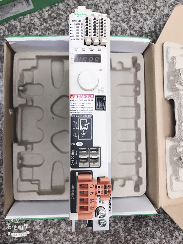 Schneider MODEL:LXM32CU60N4 盒裝 (NEW) — 2 / 6
