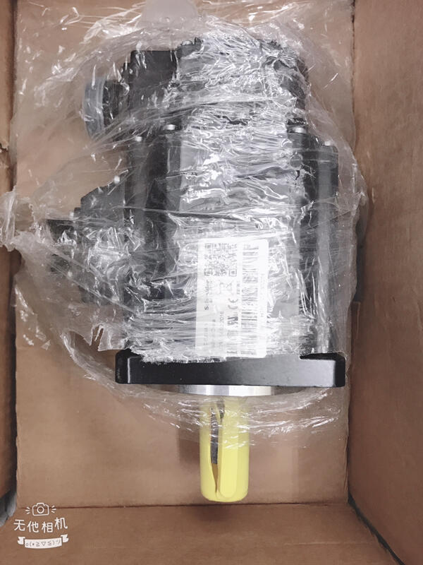 Schneider MODEL:BCH2LH1033CA6C盒裝新品 — 2 / 5