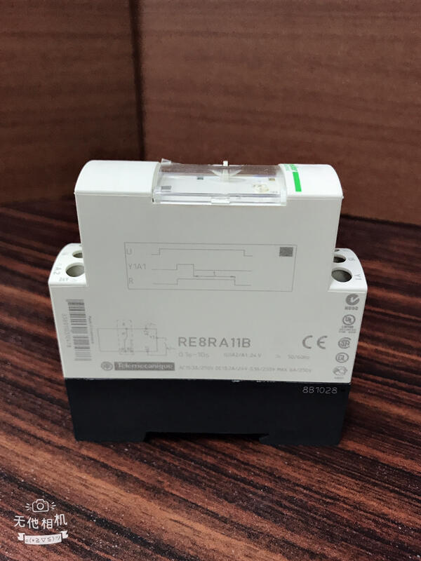 Schneider MODEL: RE8 RA11B-Q盒裝新品 — 2 / 4