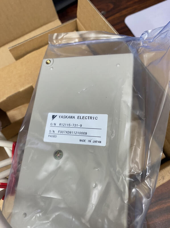 YASKAWA MODEL: R12115-731-9盒裝新品 — 2 / 3