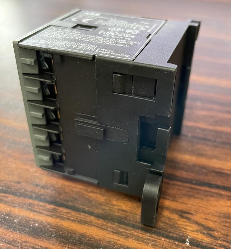 ABB MODEL : B6-30-10 無盒裝 (NEW) — 2 / 4
