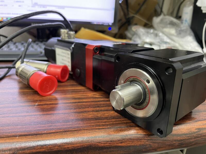 Kollmorgen MODEL:AKM21E-ANC2DB00+DTR060S-010-S-RM060-6 — 2 / 6