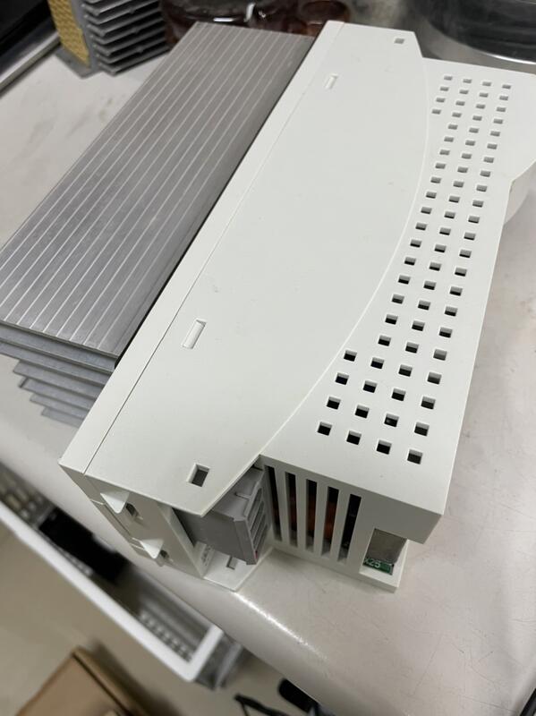 LENZE TYPE : ECSEM004C4B 盒裝 (NEW) — 4 / 7