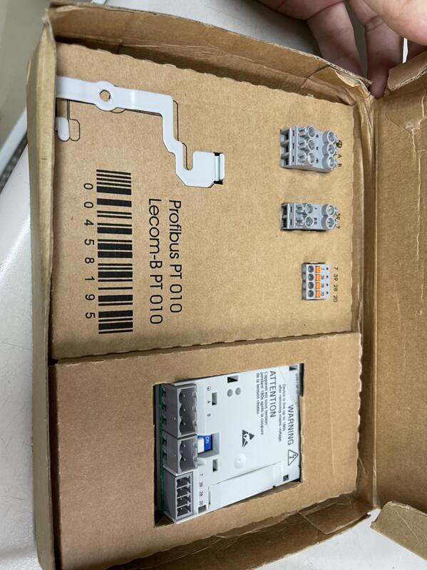 LENZE TYPE : E82ZAFPC010 盒裝 (NEW) — 5 / 6