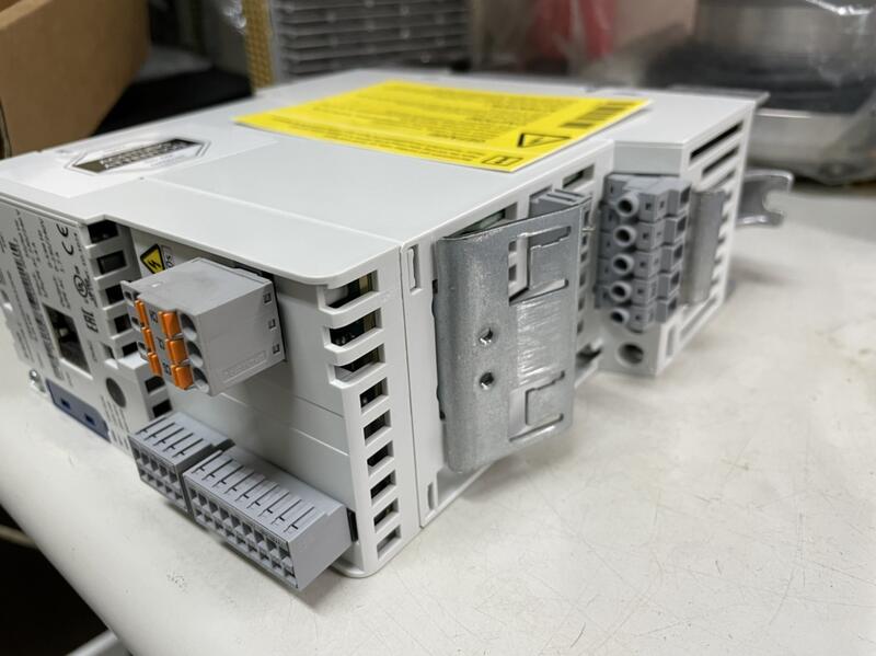 LENZE TYPE : E84AVSCE2512SX0 盒裝 (NEW) — 3 / 7