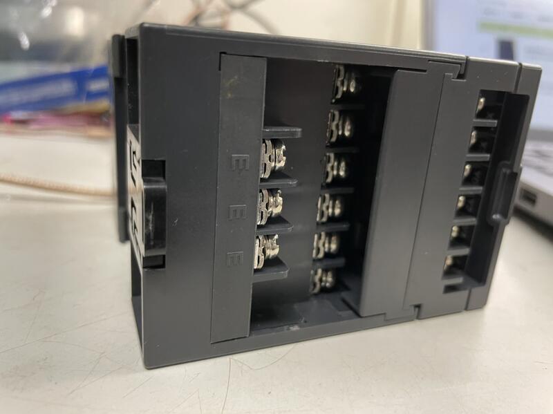 KEYENCE MODEL: HI-02K 無盒(NEW) — 2 / 5