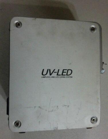 KEYENCE MODEL:UV-400 (二手良品) — 2 / 3