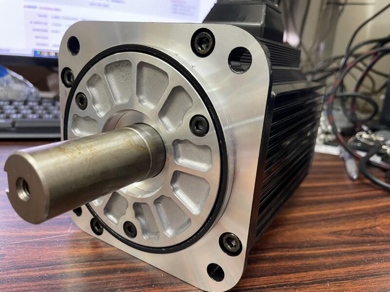 YASKAWA MODEL : SGMSH-30ACA61 無盒裝 (NEW) — 5 / 6