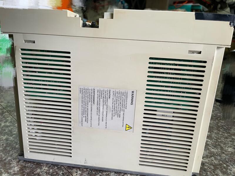 MITSUBISHI MODEL : MR-J2S-500B-S279U727 無前蓋 (二手良品) — 4 / 6