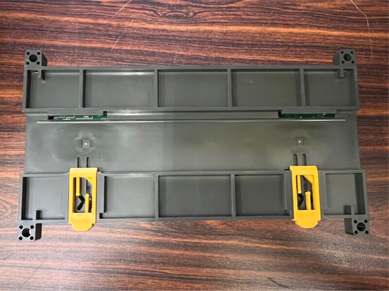 OMRON MODEL : Z300-VC10EV3-05 二手良品 — 4 / 6