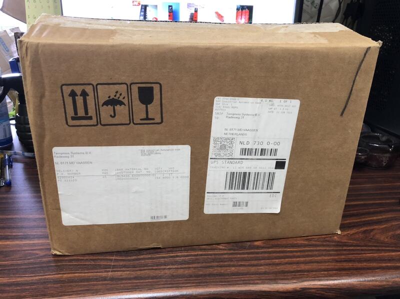 B&R MODEL:8LSA35.EA060D000-0 REV.:C5 盒裝新品 — 9 / 9