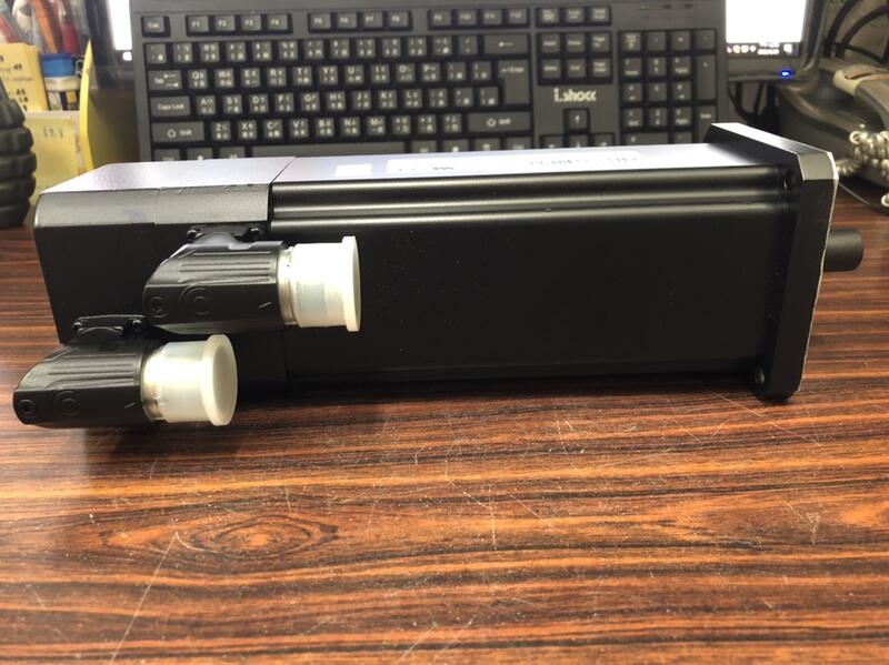 B&R MODEL:8LSA35.E3060D200-0 REV.:C4 盒裝新品 — 2 / 9