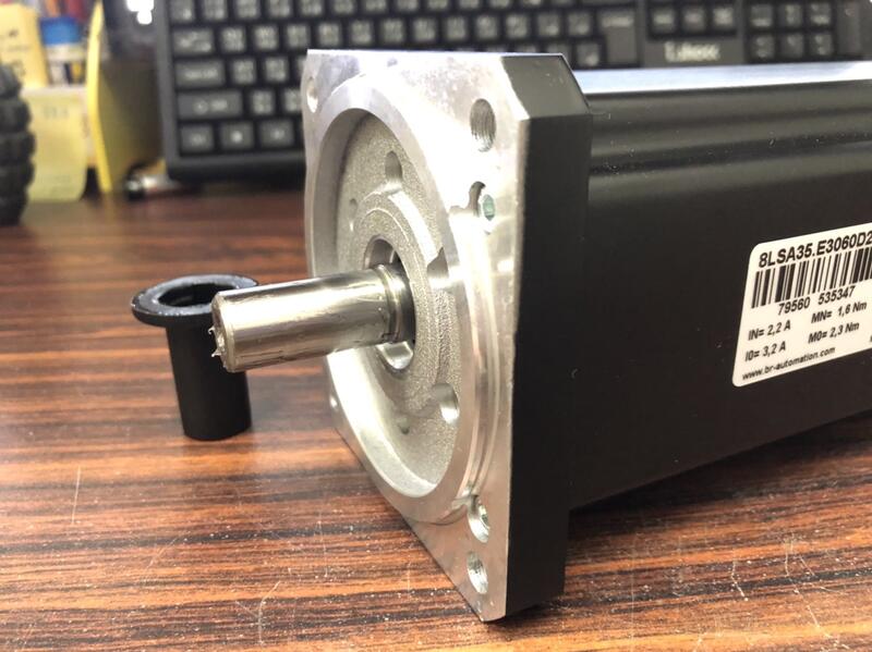 B&R MODEL:8LSA35.E3060D200-0 REV.:C4 盒裝新品 — 5 / 9