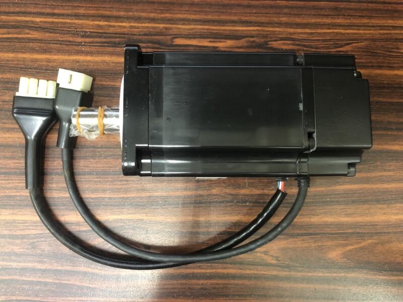 YASKAWA MODEL : SGM-08A314 盒裝新品 — 4 / 9