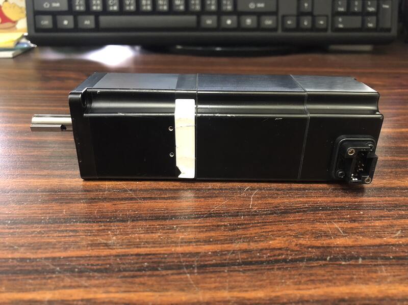 YASKAWA MODEL:SGMJV-01A3A6C無盒新品 — 4 / 8