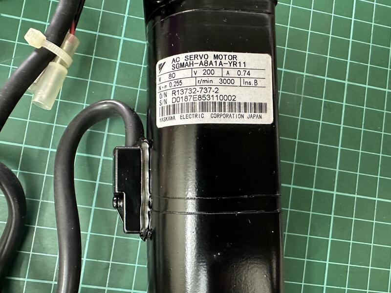 (凱電料) YASKAWA  SGMAH-A8A1A-YR11 (盒裝新品) — 3 / 4